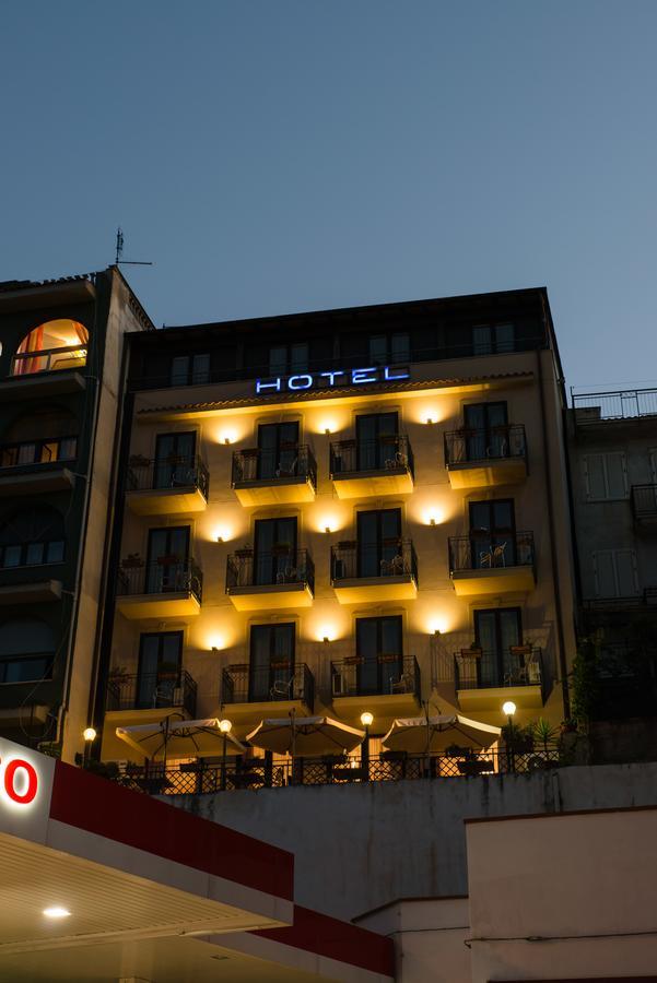 Hotel Villa Mare 알타빌라밀리치아 외부 사진