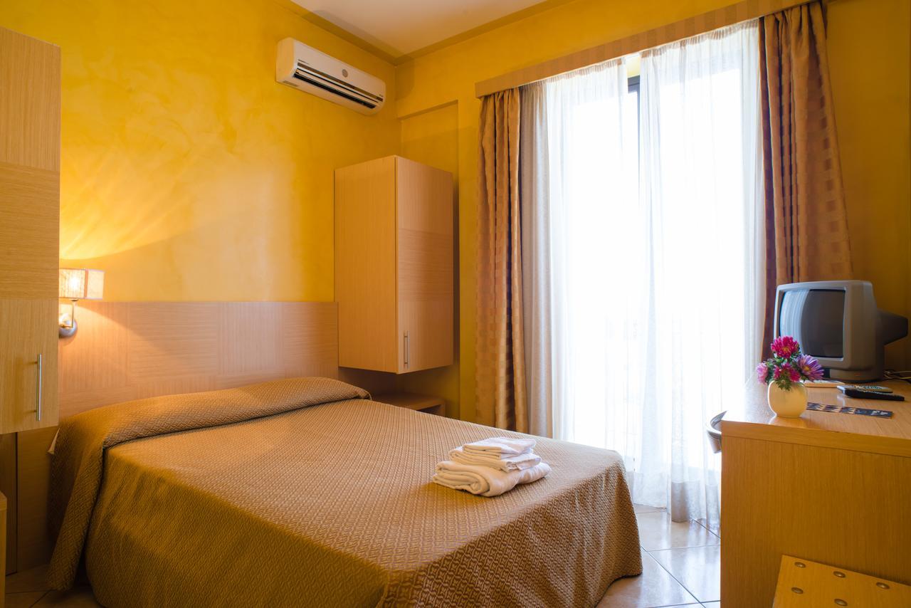 Hotel Villa Mare 알타빌라밀리치아 객실 사진